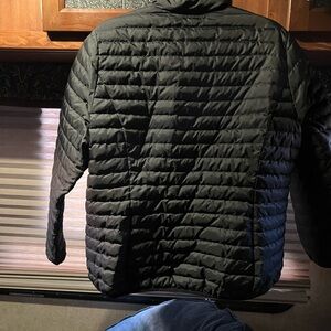 XL Eddie Bauer black coat. Like new.